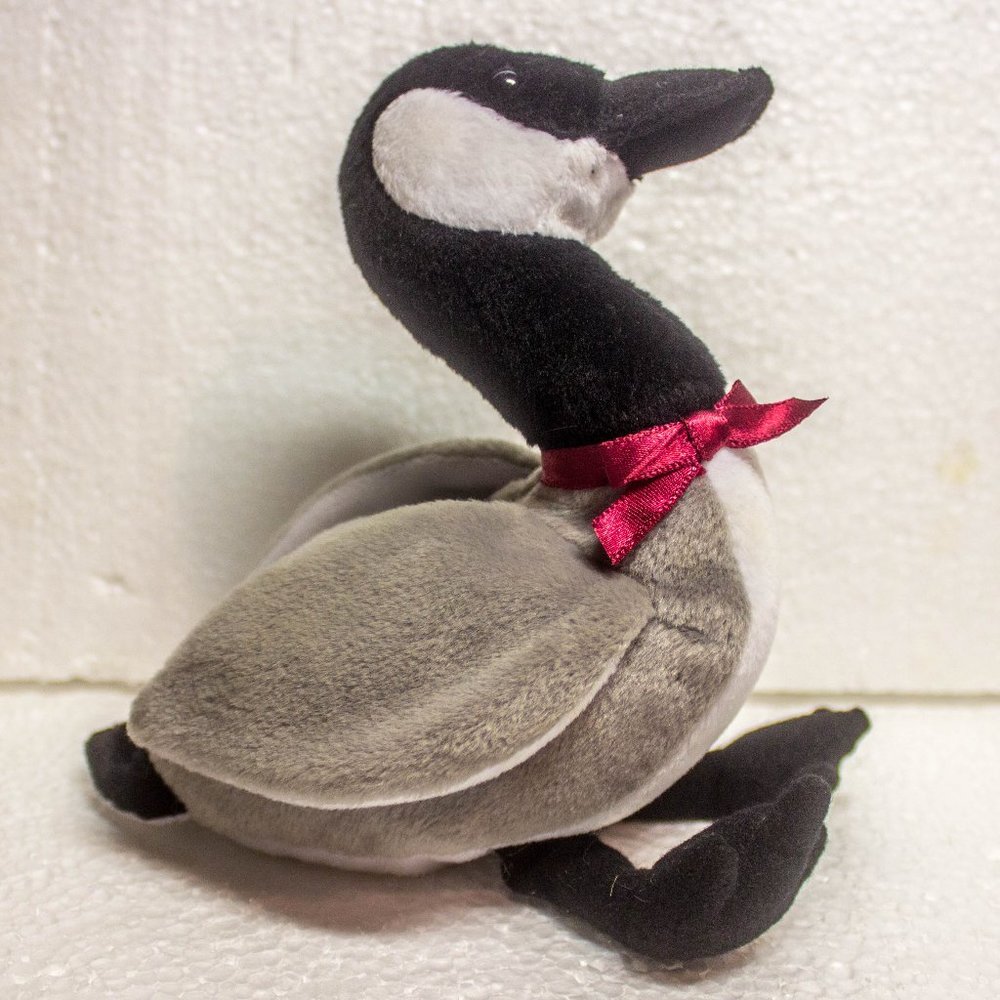Ty Beanie Babies Loosy The Goose Retired
